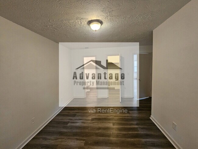 Foto del edificio - 1521 Pine Cone Ln NW