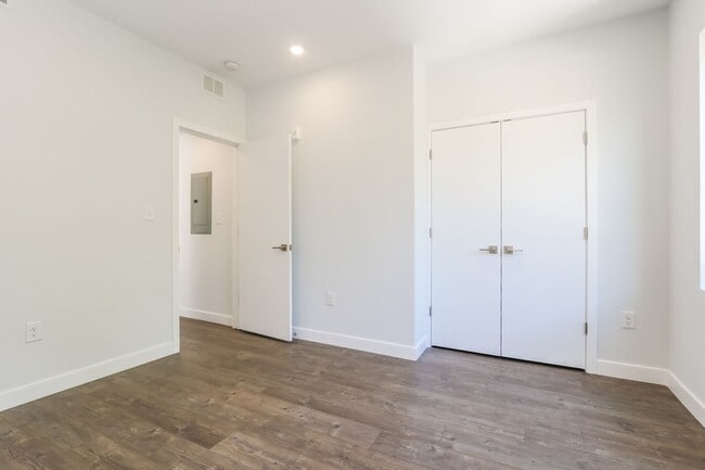 Photo - 917 N 15th St Apartment