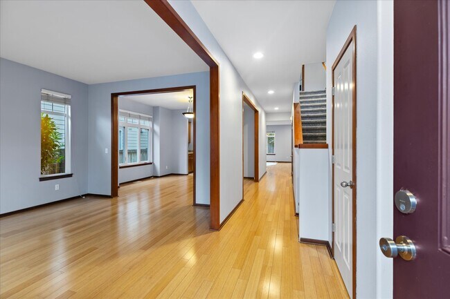 Entrada - 5926 SE 2nd Ct