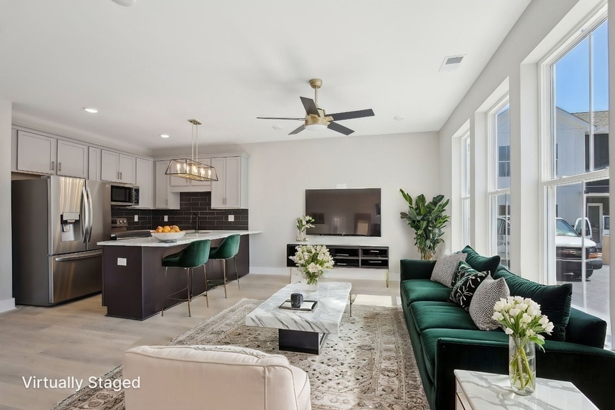 Foto principal - 908 Anderson Ln