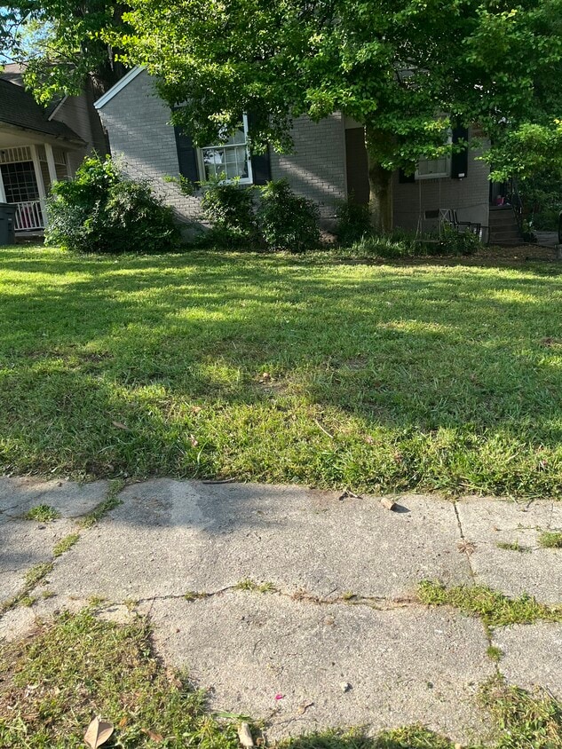 Primary Photo - 2020 Courtland Pl