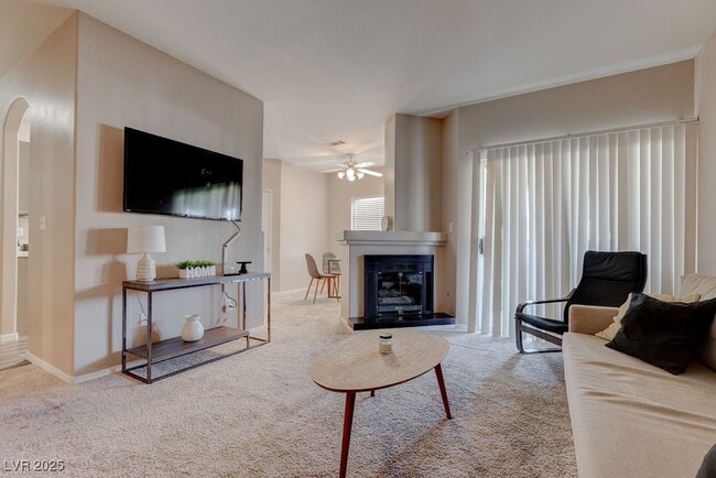 Building Photo - 5525 W Flamingo Rd