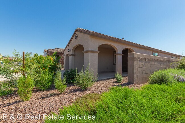 Foto del edificio - 3 br, 2 bath House - 9239 W Sells Dr