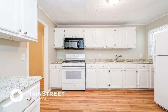Foto del edificio - 1811 E 75th St