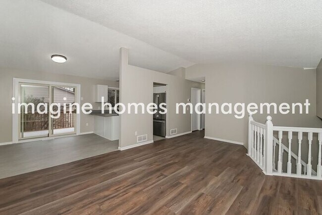 Building Photo - Fully Renovated 3 Bedroom Single Family Ho...