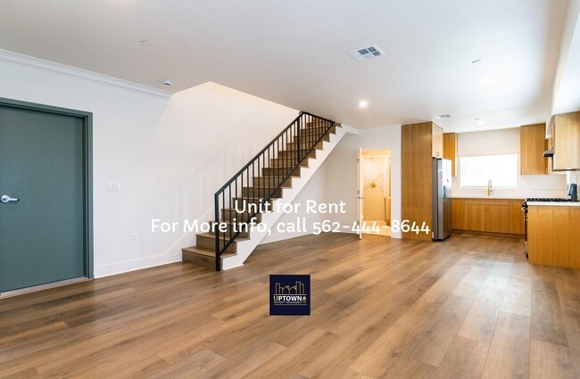 Townhome - 3 Bedrooms-2.0 Baths - Cudahy - Townhome - 3 Bedrooms-2.0 Baths - Cudahy