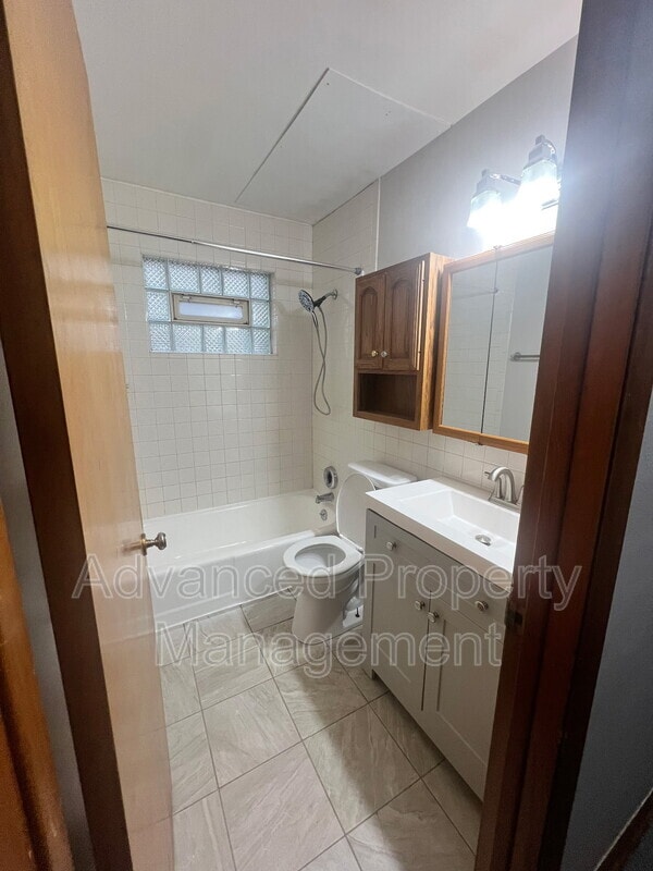 Foto del edificio - 5710 N 91st St