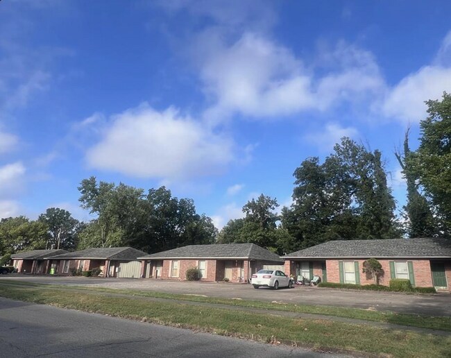 Foto del edificio - 2 bed 1 bath duplex in Mayfield, KY