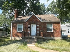 Building Photo - 2325 Gardner Dr