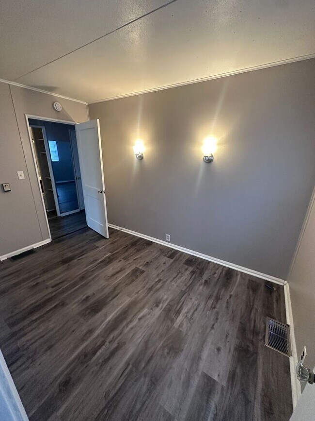 Foto del edificio - 3 Bedroom 1 Bathroom House