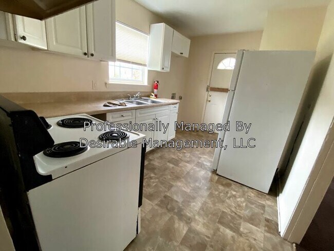 Building Photo - 1117 21st St