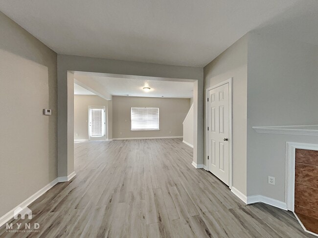 Building Photo - 4718 Northwood Hills Dr