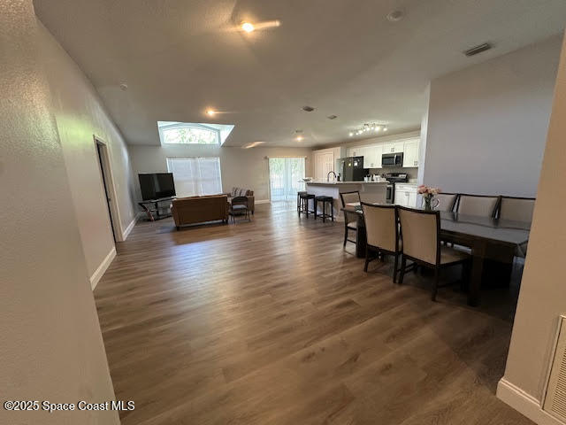 Foto del edificio - 4300 Swanna Dr