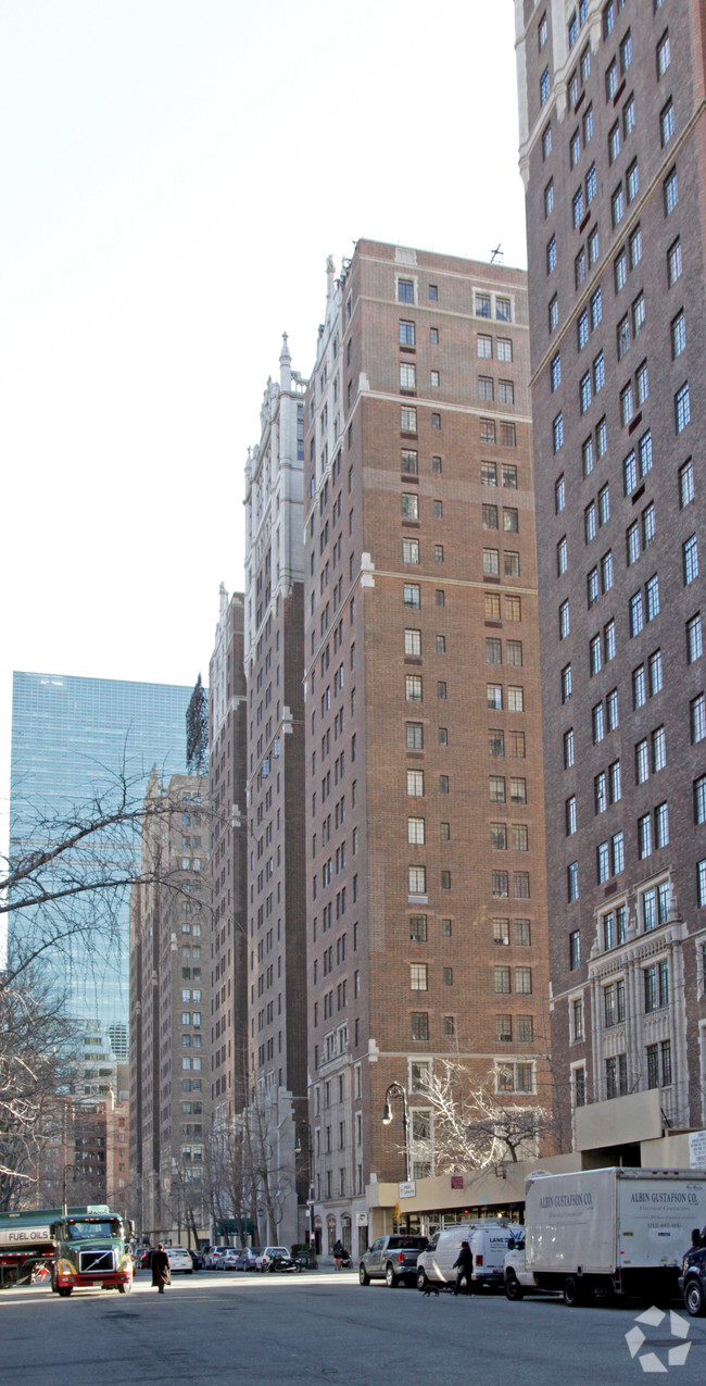 Building Photo - 25 Tudor City Place