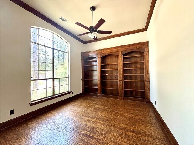 Building Photo - 25707 Pierrmont Ct