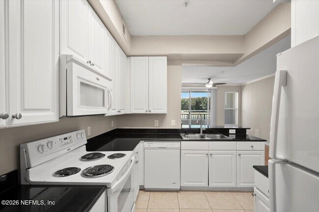 Building Photo - 8539 Gate Pkwy W