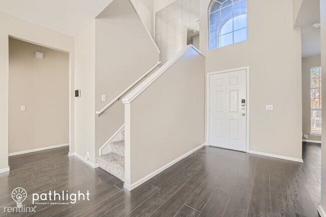 Foto del edificio - 4 br, 2.5 bath House - 2756 Thorncreek Lan...