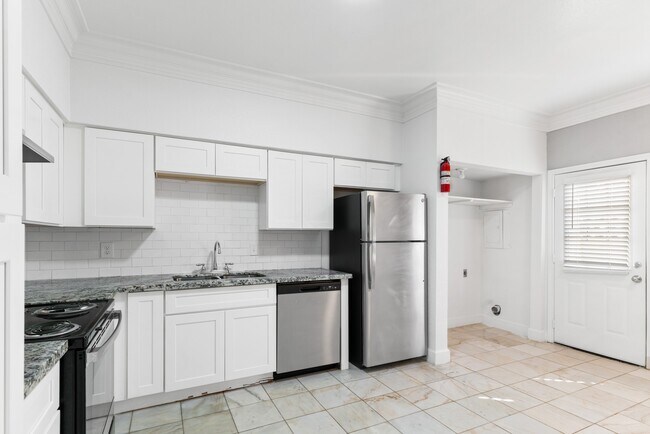 Foto del edificio - 14814 Perthshire Rd