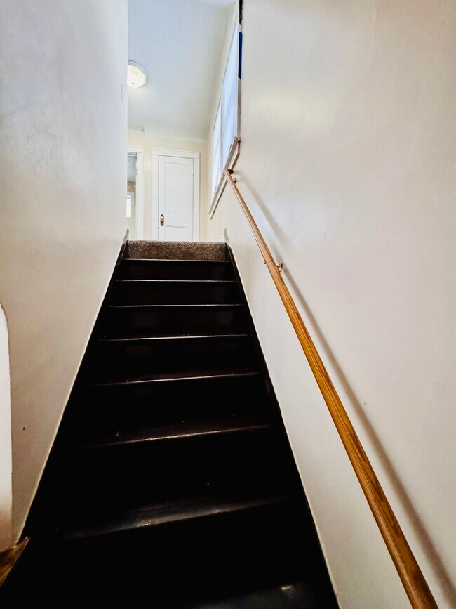 Foto del edificio - 625 Hawthorne Ave E