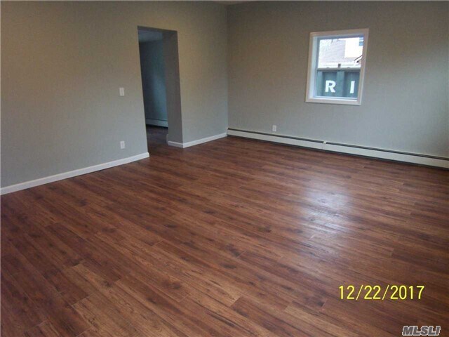 Building Photo - 635 Mount Ave