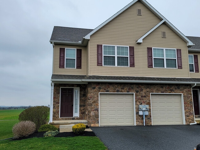 Building Photo - 134 Linda Sue Ln