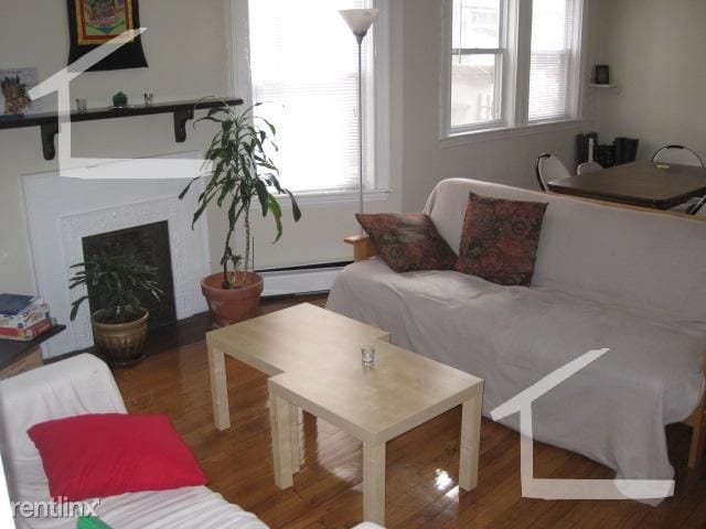 Building Photo - 5 br, 1 bath House - 785 Washington St. #1...