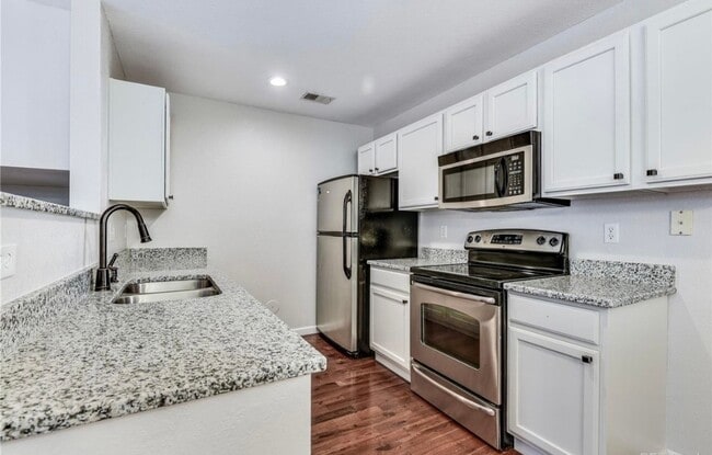 Building Photo - 3 Bedroom Home near Bear Creek Lake Park!!!