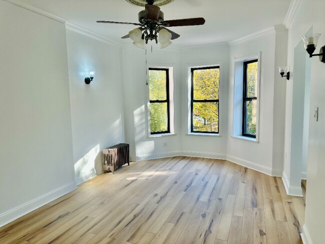 Building Photo - 89 Chauncey St