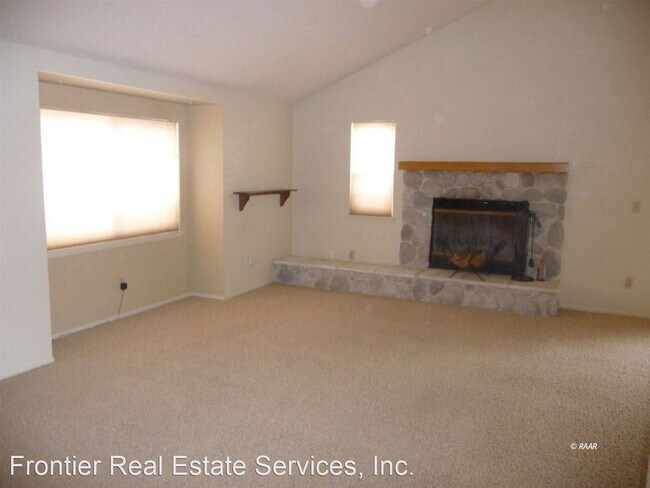 Building Photo - 3 br, 2 bath House - 629 E Church Ave
