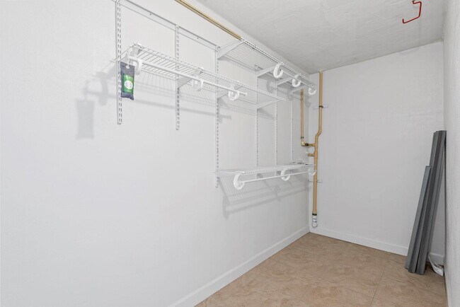 Foto del edificio - 625 Antioch Ave