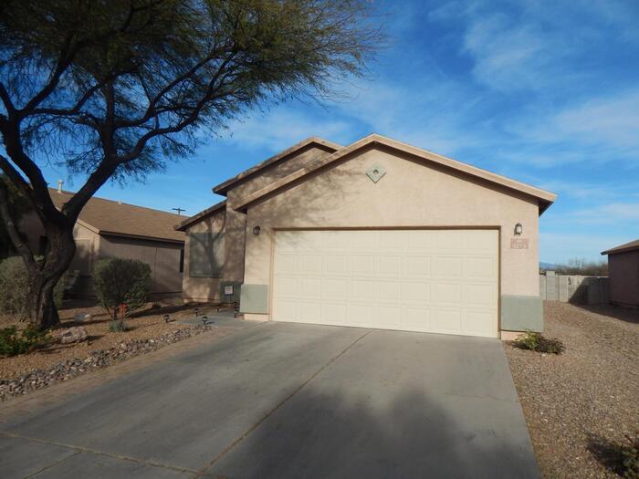 HOUSE FOR RENT - HOUSE FOR RENT