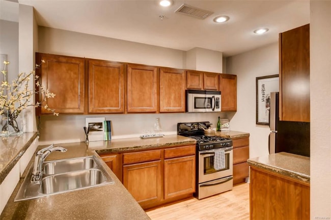 Building Photo - 3211 Zuni St