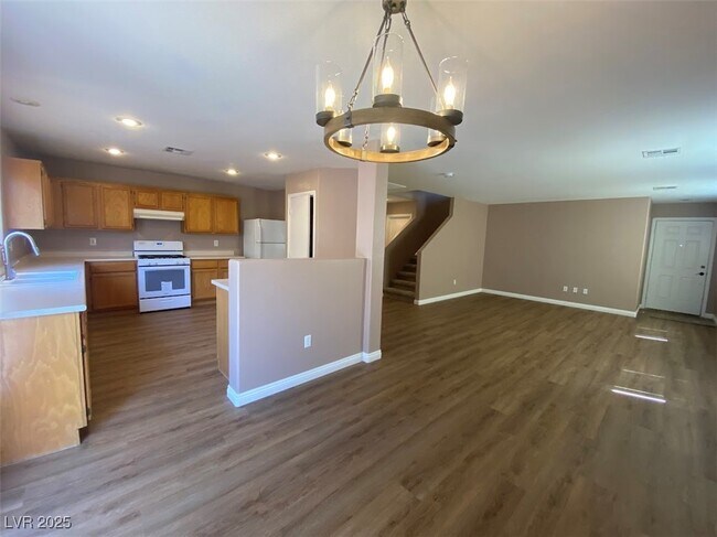 Building Photo - 3322 Palio Ave