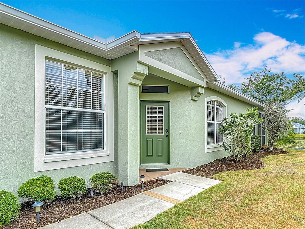 Foto principal - 7611 Helen White Ln