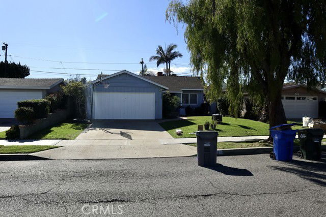 Building Photo - 422 Avenue E