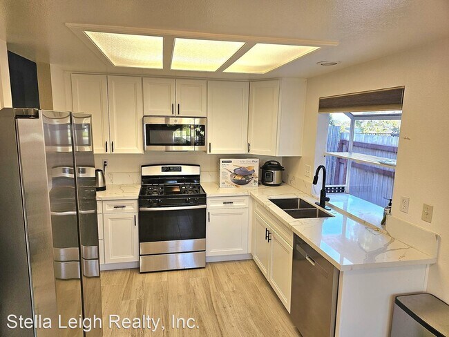 Building Photo - 2 br, 2 bath House - 12033 Eastbourne Rd
