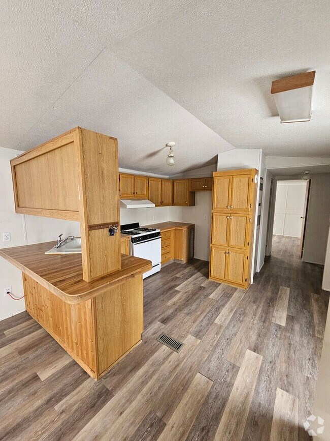 Building Photo - 5022 Danford Dr