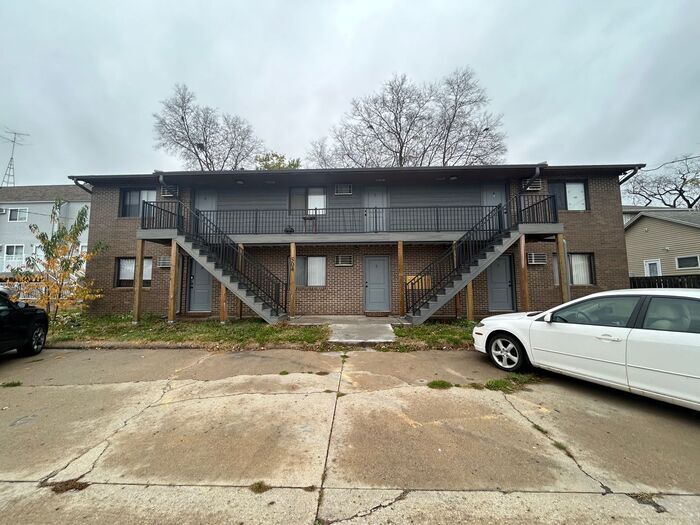 Primary Photo - $1,000 | 2 Bedroom, 1 Bathroom Apartment |...