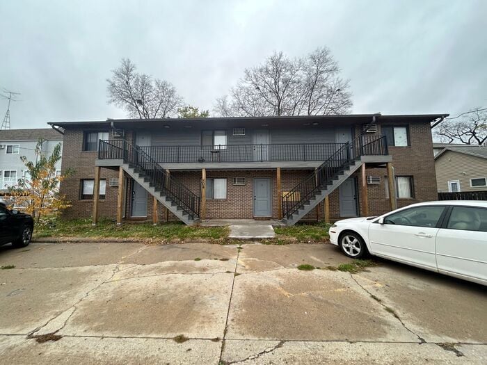 $995 | 1 Bedroom, 1 Bathroom Apartment | P... - $950 | 1 Bedroom, 1 Bathroom Apartment | P...