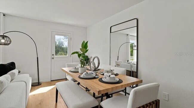 Foto del edificio - 2974 Cherry Ln