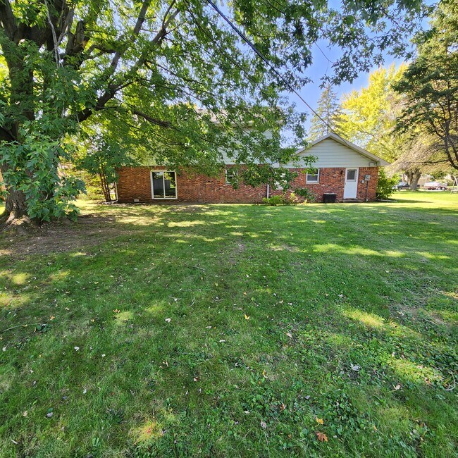 Foto del edificio - 2920 Rose Ln