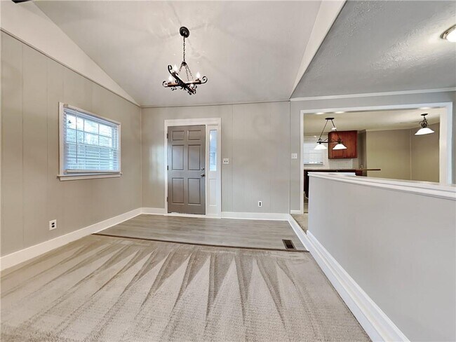 Building Photo - 4790 Matterhorn Dr SW