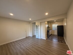 Building Photo - 4832 W 17th St