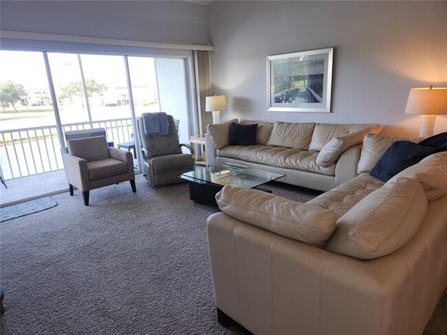 Foto del edificio - 6606 Pineview Terrace