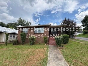 Building Photo - 901 Pike Rd