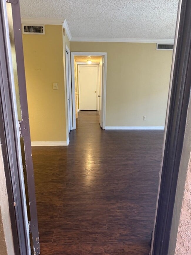 Building Photo - 315 Wymore Rd