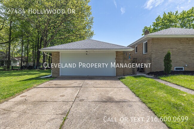 Foto del edificio - 27484 Hollywood Dr