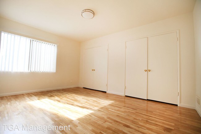 Foto del edificio - 1279 N Harper Ave