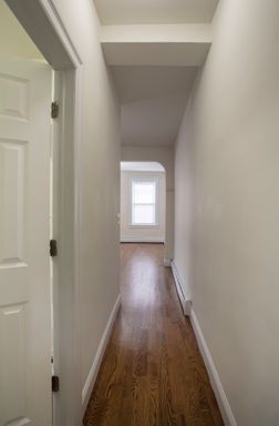 Building Photo - 251 Beacon Ave