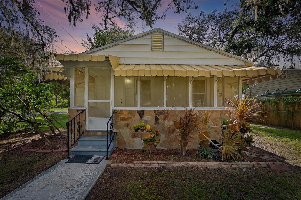 Foto principal - 8723 N Dexter Ave